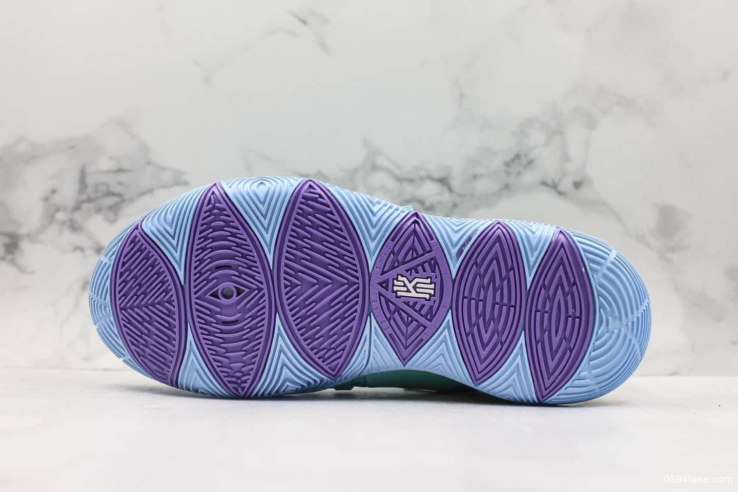 耐克Nike Kyrie 5纯原版本欧文5代官方限定配色透气针织全新实战缓震大底实战欧文5章鱼哥配色篮球鞋 货号:AO2919-409