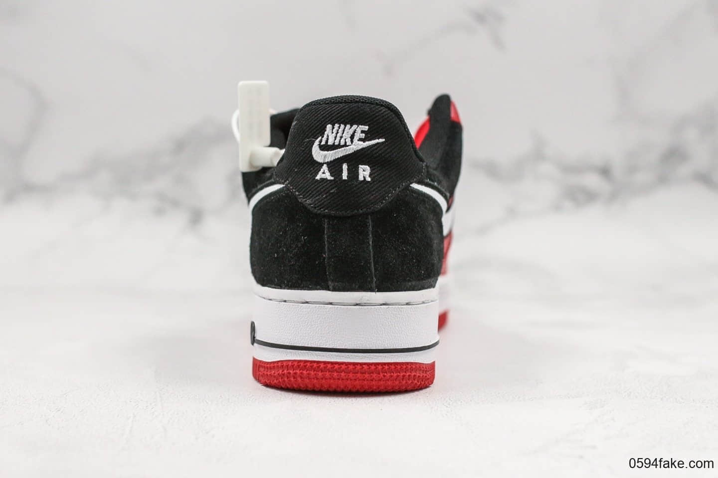 耐克Nike Air Force 1 '07 LV8 1“Mystic Red”海外限定配色红黑公司级原楦开发原装硬质牛剖层移模革 货号:AO2439-600