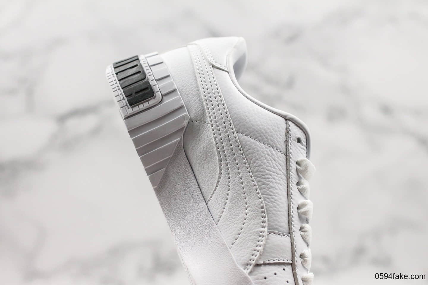 彪马Puma Cali Wins三明治厚底松糕鞋复古板鞋黑白公司级进口皮料原盒原标 货号:370811-01