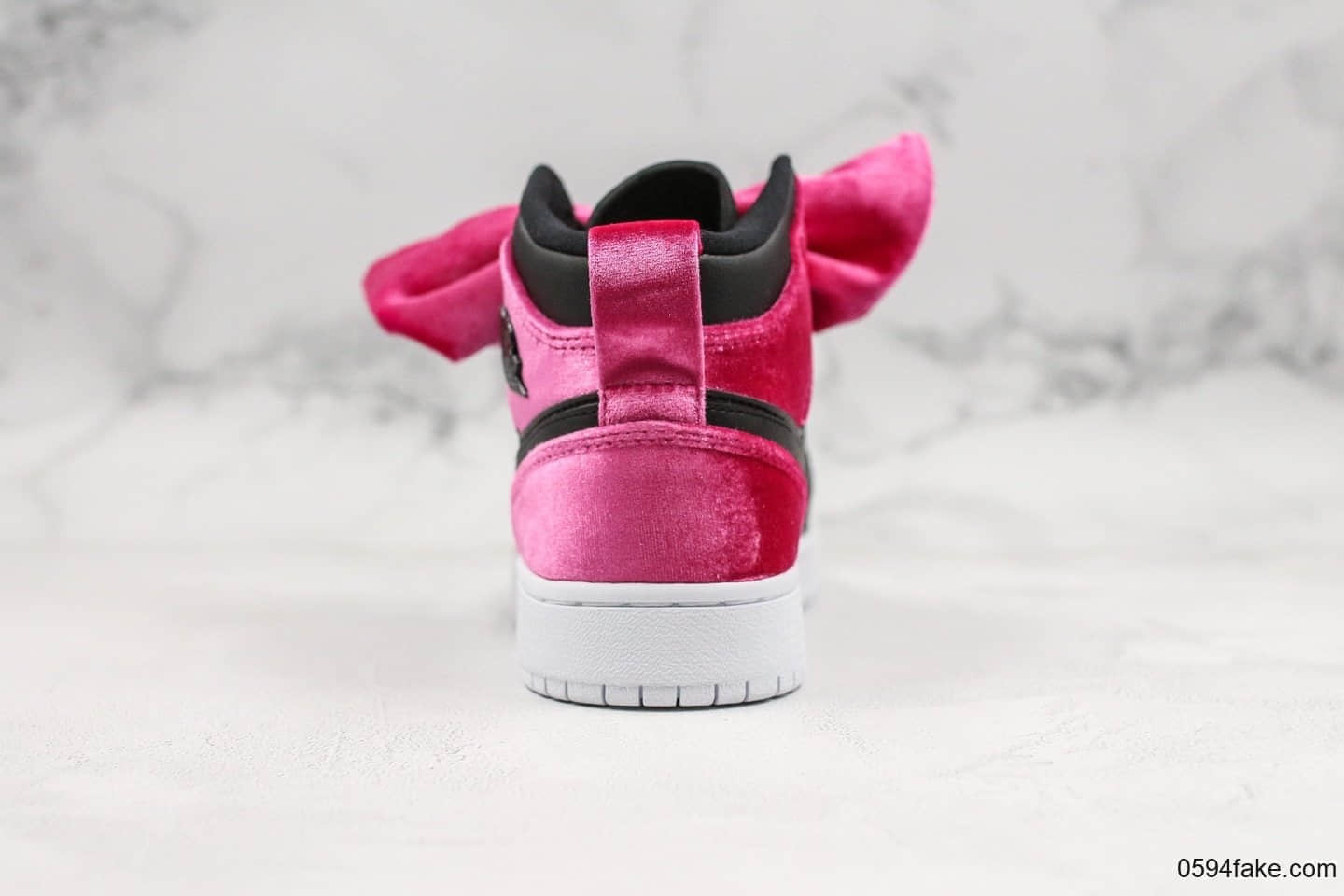乔丹Air Jordan 1 Mid Bow中帮aj1丝绒蝴蝶结纯原版本原标原盒全新批次女子实战篮球鞋 货号:CK5678-006