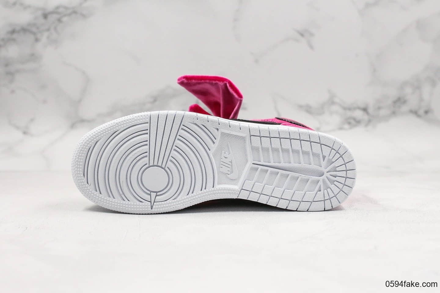 乔丹Air Jordan 1 Mid Bow中帮aj1丝绒蝴蝶结纯原版本原标原盒全新批次女子实战篮球鞋 货号:CK5678-006