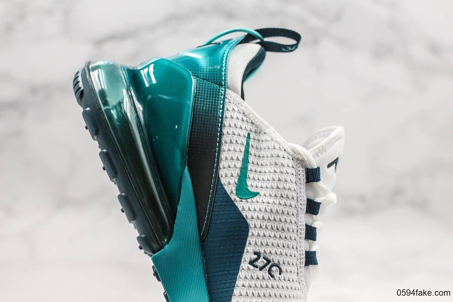 耐克NIKE AIR MAX 270 SE公司级版本混合科技透气后掌半气垫慢跑鞋原盒原标真小潘气垫 货号：AQ9164-102