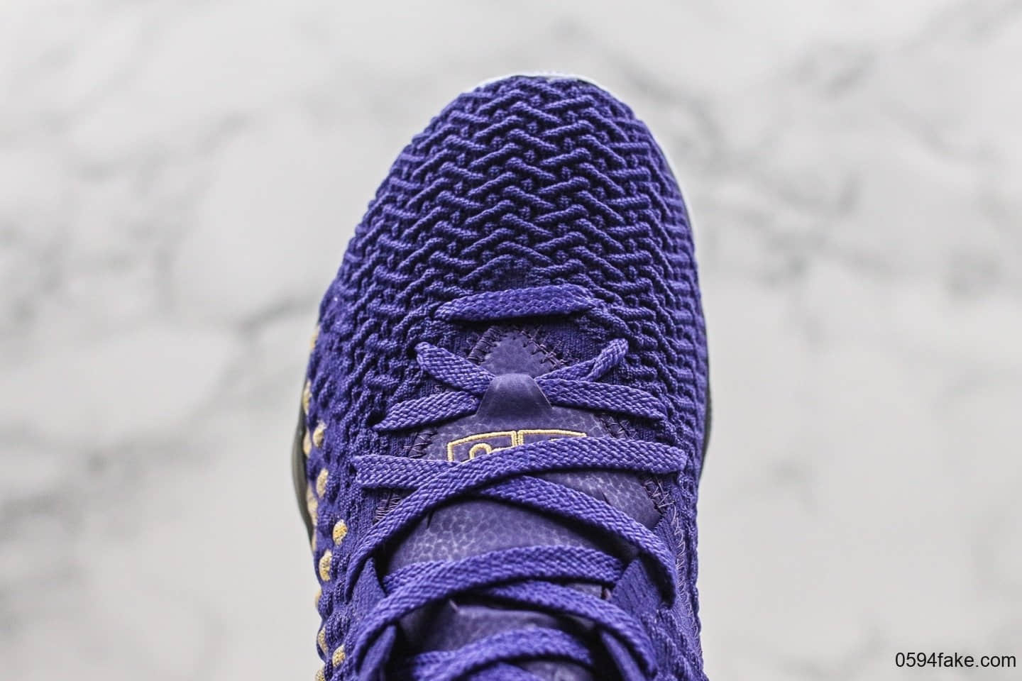 耐克Nike LeBron 17 Future Air纯原版本詹姆斯17代篮球鞋紫色内置Zoom+Max双气垫加持正确鞋楦开发支持实战 货号:BQ3177-920