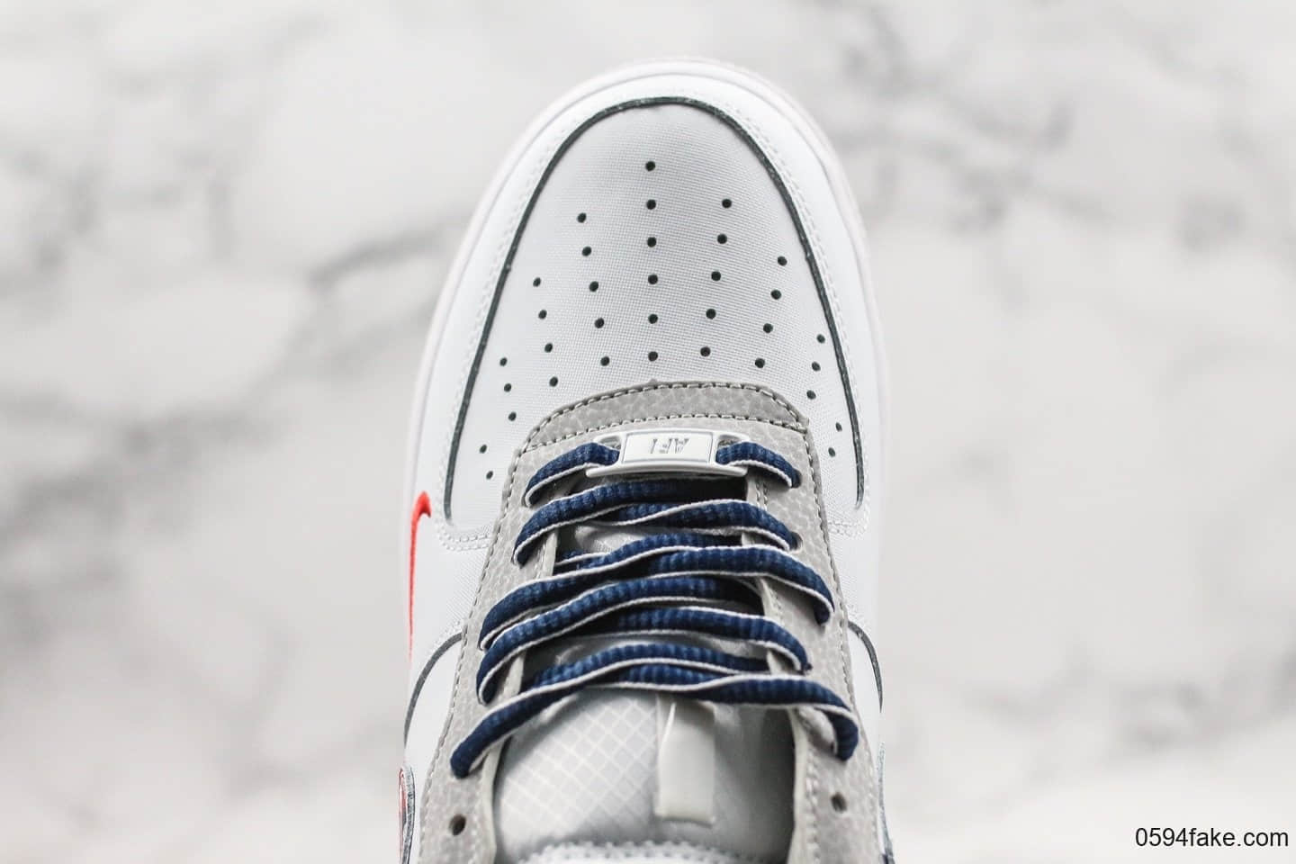 耐克Nike Air Force 1 Low 1'07 Lv8公司级版本低帮空军一号白蓝双勾内置气垫原楦头原纸板打造 货号：CT1138-133