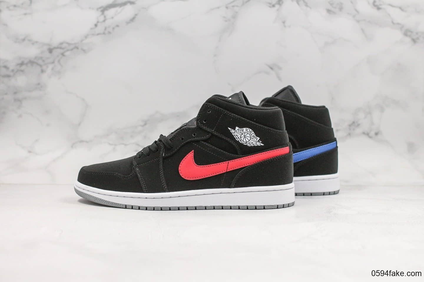 乔丹Air Jordan 1 Red-Royal GS公司级版本中帮aj1黑蓝红鸳鸯新版本内置后掌sole气垫原楦头原纸板打造 货号：554725-065