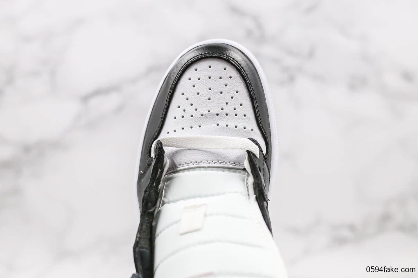 乔丹Air Jordan 1 Mid Noble Red纯原版本中帮AJ1酒红脚趾原盒原标区别市面通货版本内置气垫 货号：BQ6472-016