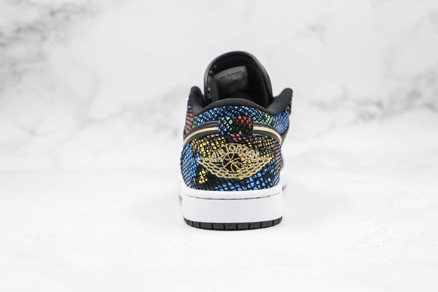 乔丹Air Jordan 1 Low BHM「Muiti-Colored Snakeskin」纯原版本低帮AJ1黑人月蛇鳞设计烫金飞翼多彩蛇纹皮革原鞋开模一比一打造 货号:CW5580-001