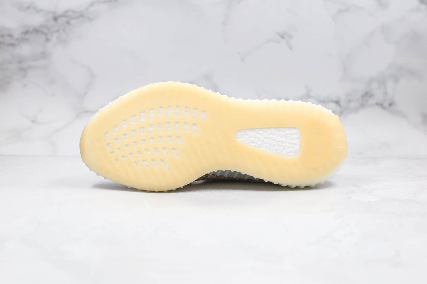 阿迪达斯Adidas YEEZY BOOST 350 V2 Cinder纯原版本椰子350V2煤灰尾灯限定配色原厂巴斯夫爆米花大底 货号：FZ1267