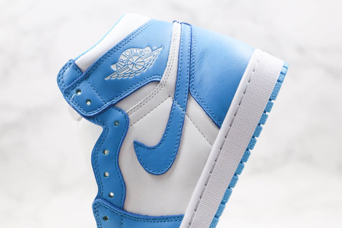 乔丹Air Jordan 1 Retro High OG UNC纯原版本高帮AJ1北卡蓝元年配色正确后跟定型原楦头纸板打造 货号:555088-117