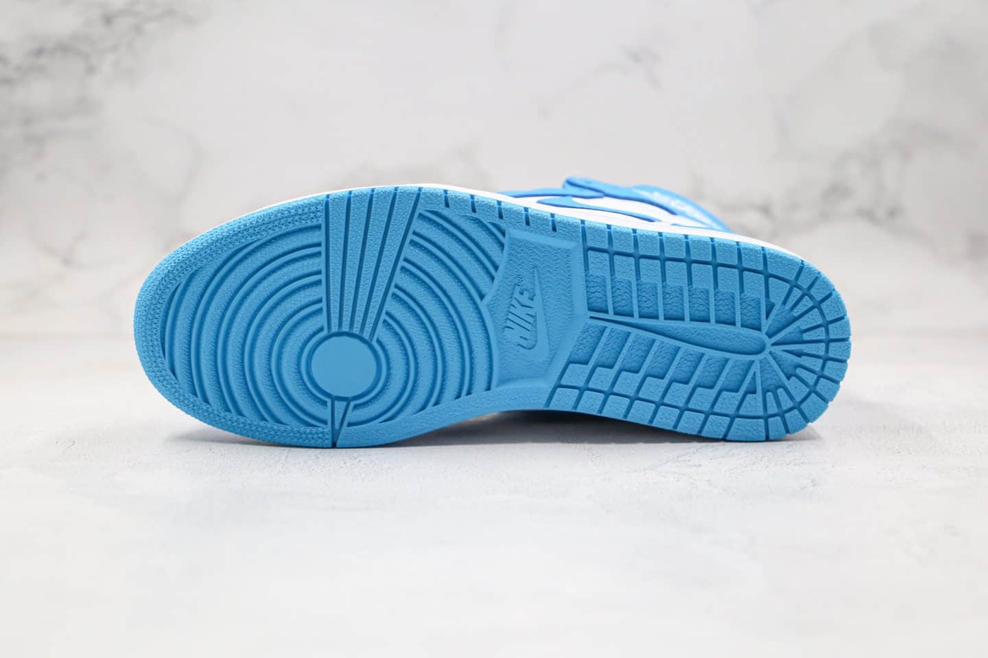 乔丹Air Jordan 1 Retro High OG UNC纯原版本高帮AJ1北卡蓝元年配色正确后跟定型原楦头纸板打造 货号:555088-117