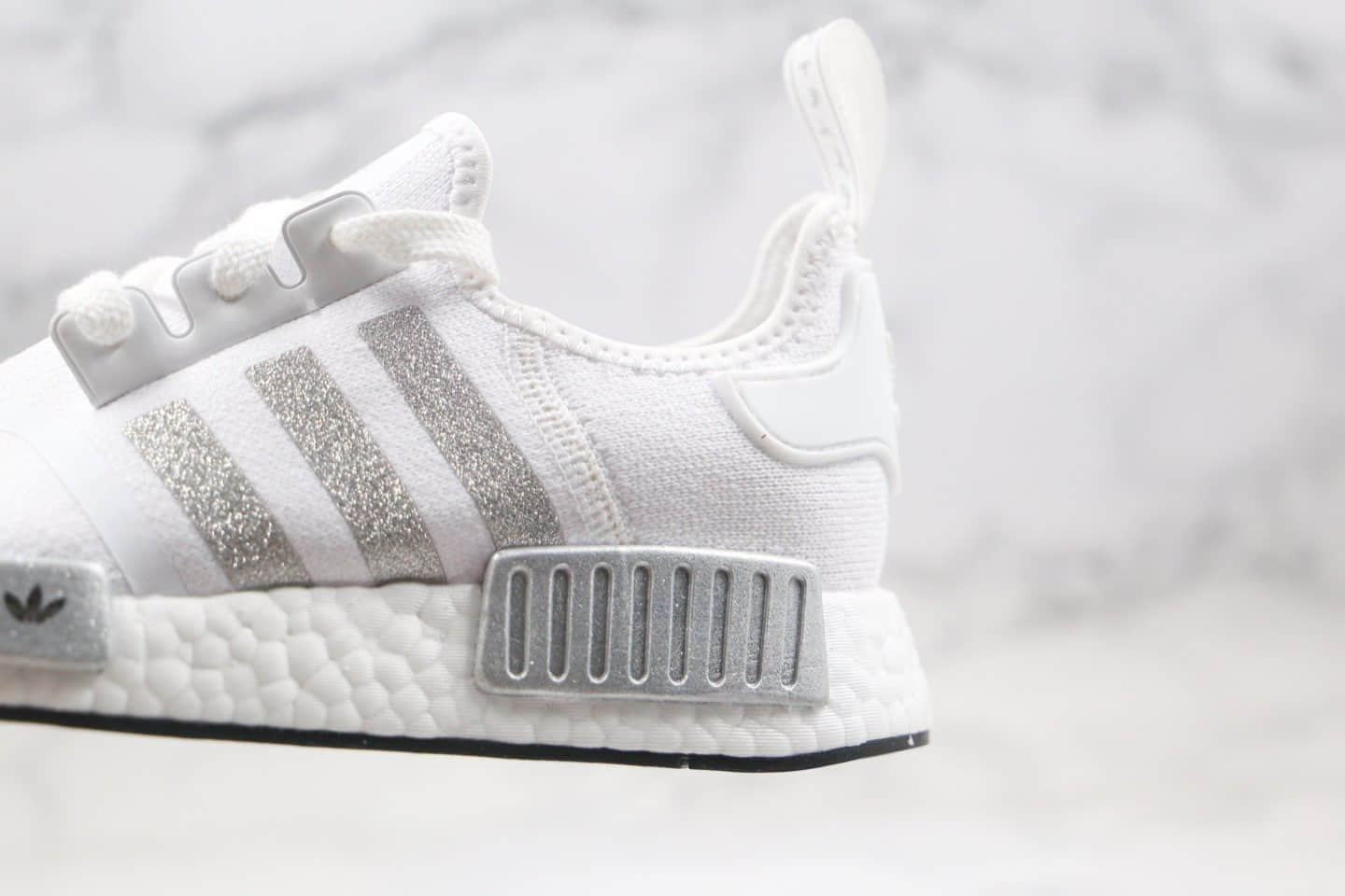 阿迪达斯Adidas NMD R1 OK W Primeknit Triple Black纯原版本爆米花NMD跑鞋细闪白银色原盒原标 货号:FY9668