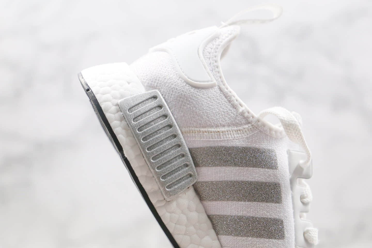 阿迪达斯Adidas NMD R1 OK W Primeknit Triple Black纯原版本爆米花NMD跑鞋细闪白银色原盒原标 货号:FY9668