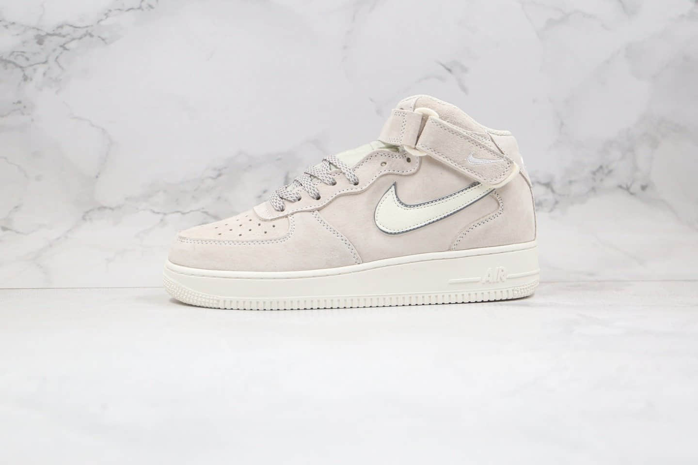 耐克Nike Air Force 1 Mid 07纯原版本中帮空军一号3M反光浅灰色板鞋内置全掌Sole气垫 货号:315121-048