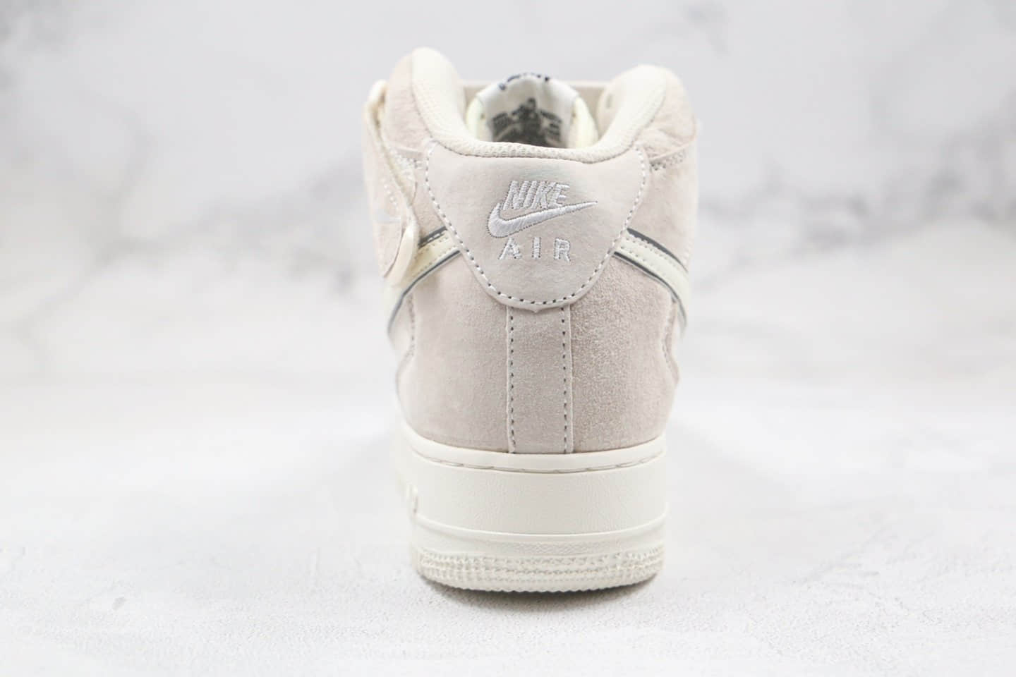 耐克Nike Air Force 1 Mid 07纯原版本中帮空军一号3M反光浅灰色板鞋内置全掌Sole气垫 货号:315121-048
