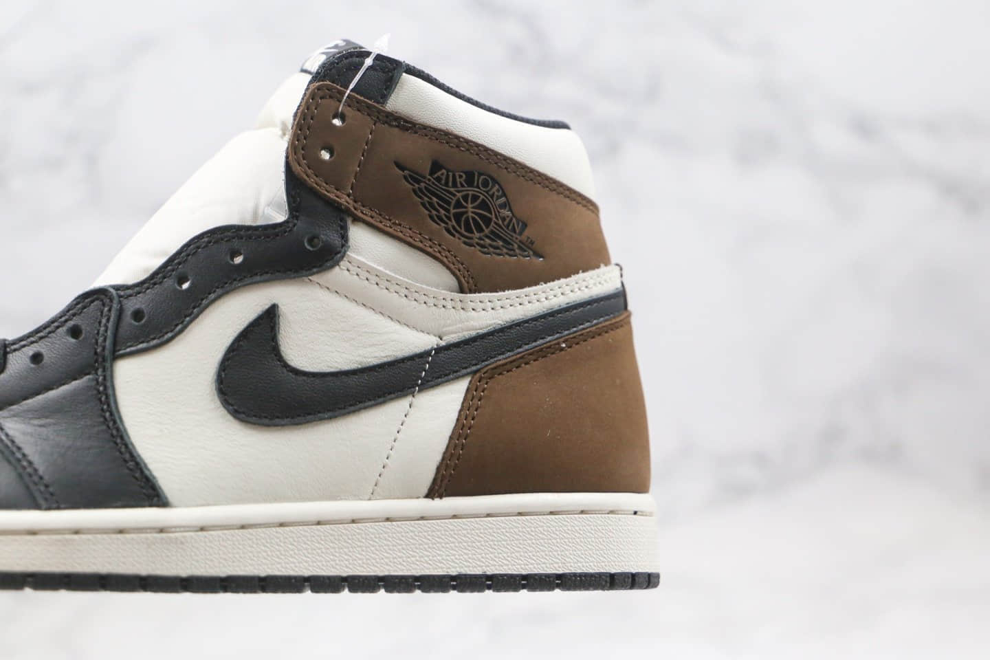 乔丹Air Jordan 1 High OG Dark Mocha纯原版本高帮AJ1小倒钩黑棕色原档案数据开发正确后跟定型 货号：555088-105