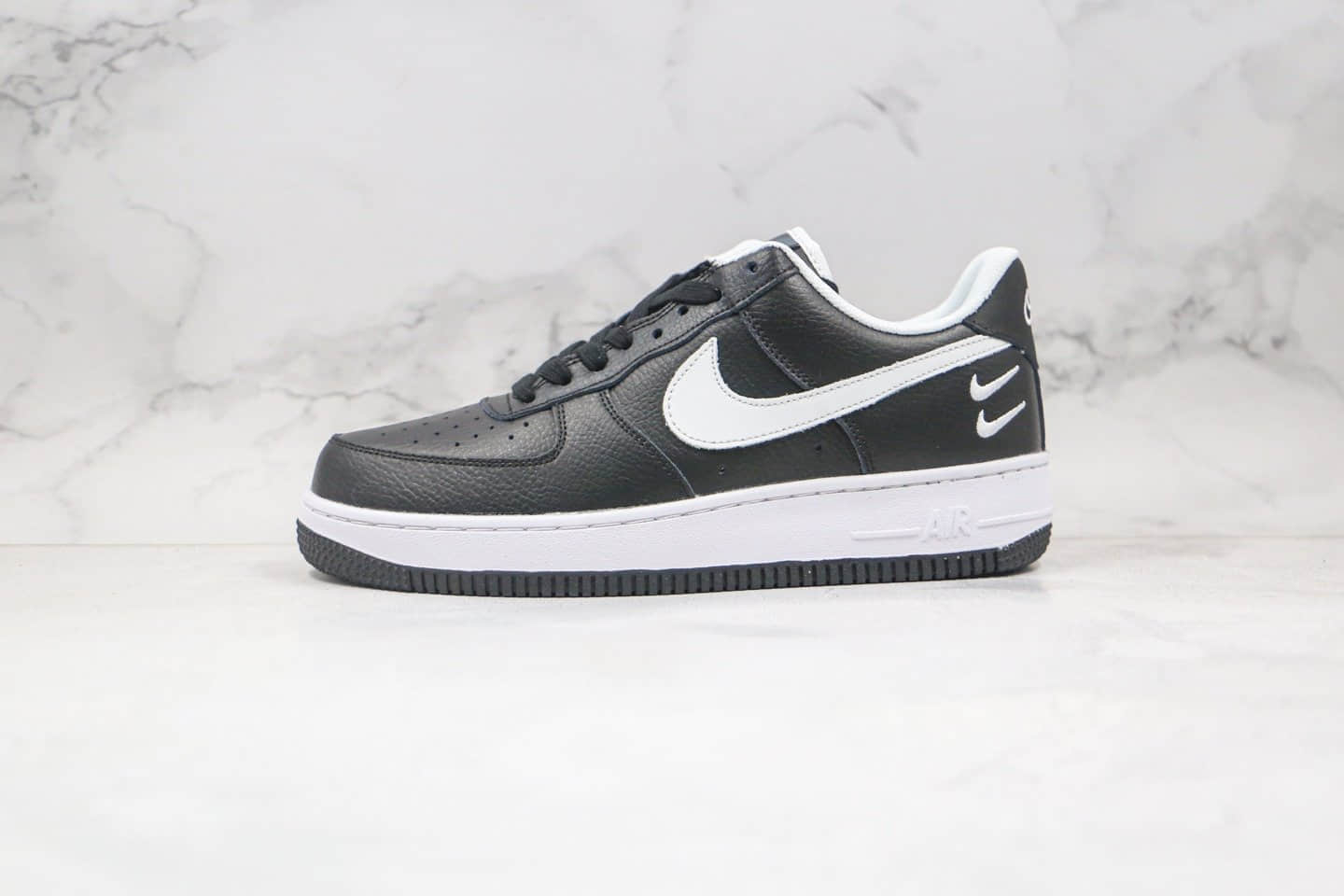 耐克Nike Air Force1 07 LOW纯原版本低帮空军一号双勾小勾黑白色板鞋内置气垫 货号:DC2300-001