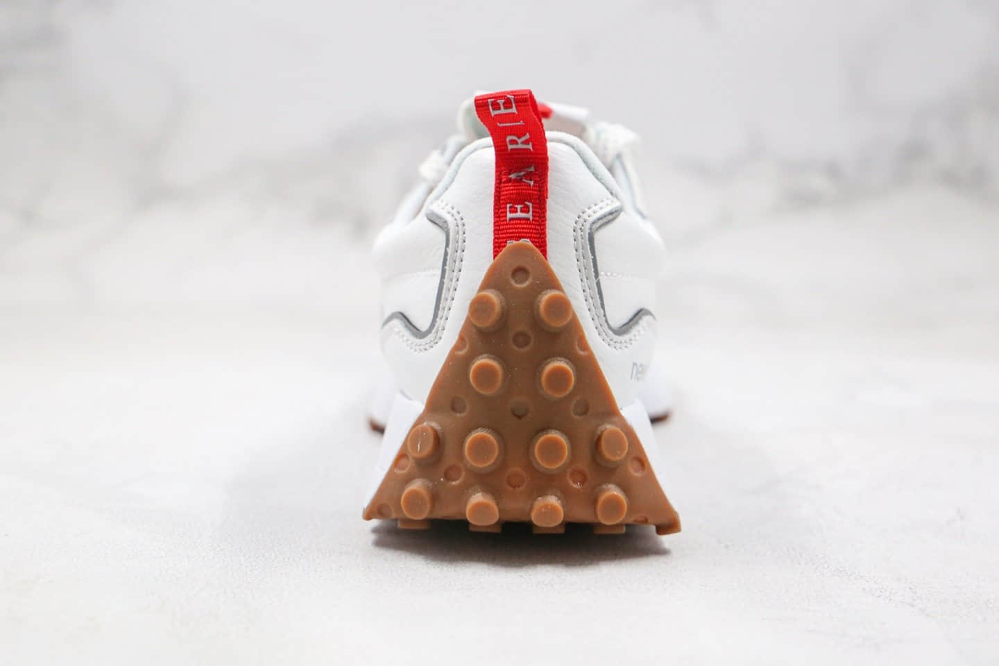 新百伦New Balance 327纯原版本皮面复古慢跑鞋NB327白灰红色3M反光满天星原盒原标 货号:MS327ARI