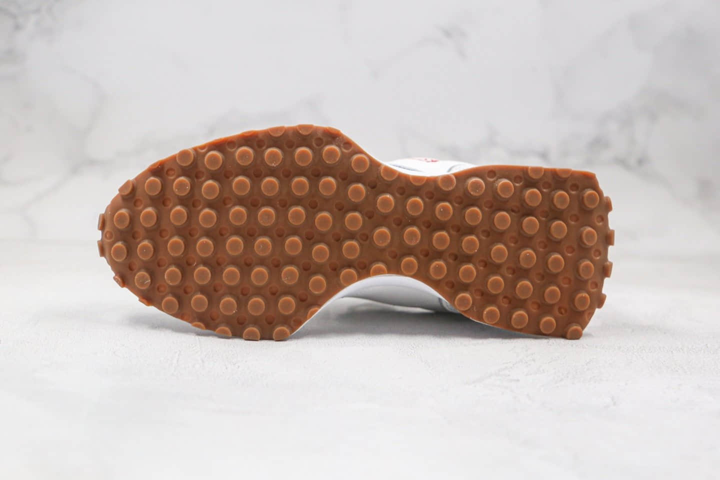 新百伦New Balance 327纯原版本皮面复古慢跑鞋NB327白灰红色3M反光满天星原盒原标 货号:MS327ARI