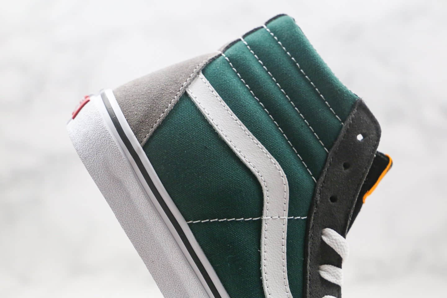 万斯Vans SK8-Hi公司级版本高帮灰绿色鸳鸯麂皮硫化板鞋原盒原标原档案数据开发 货号：VN0A4BV61IB