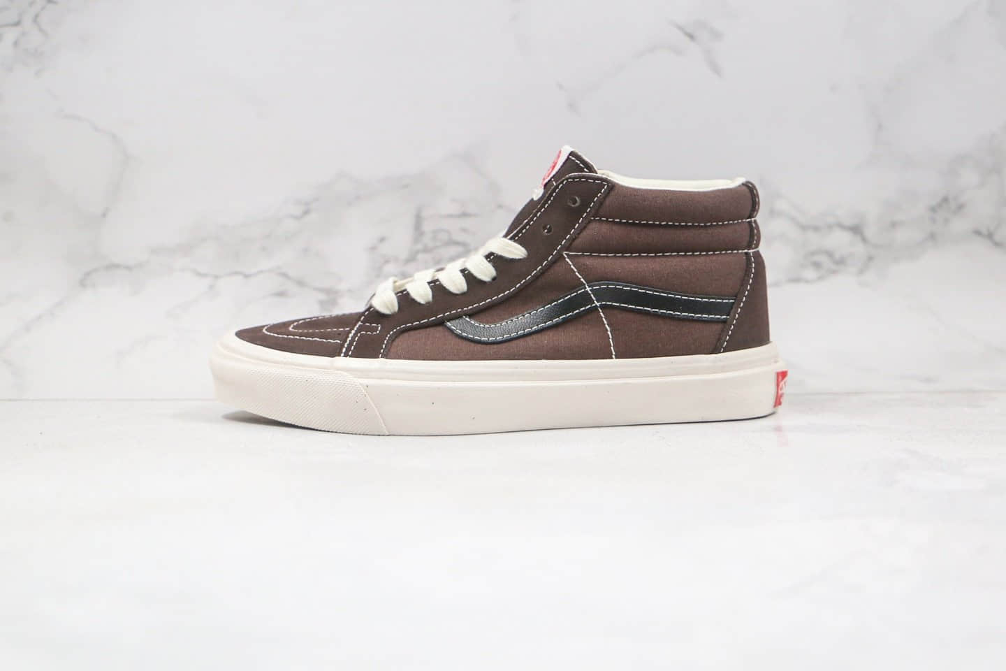 万斯Vans Sk8-Mid公司级版本中帮帆布麂皮拼接板鞋咖啡棕原厂硫化大底 货号:VN0A3ZCDUN8