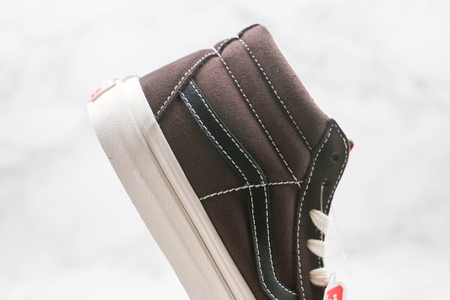 万斯Vans Sk8-Mid公司级版本中帮帆布麂皮拼接板鞋咖啡棕原厂硫化大底 货号:VN0A3ZCDUN8