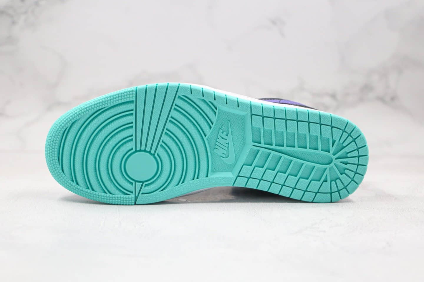 乔丹Air Jordan 1 Mid纯原版本中帮AJ1黑紫色板鞋原档案数据开发原盒原标 货号:554724-015