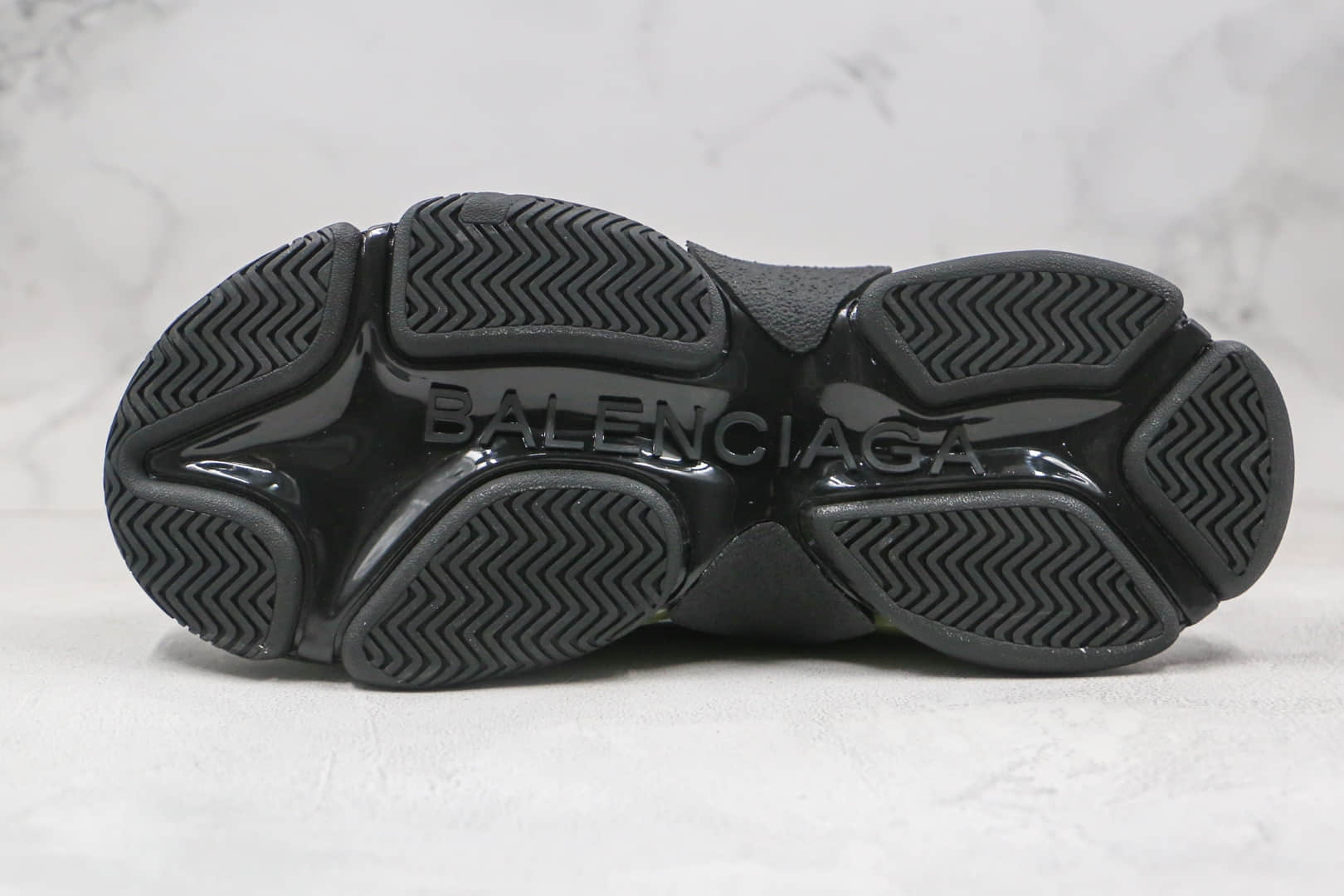 巴黎世家Balenciaga Triple S纯原版本复古老爹鞋黑绿色原鞋开模一比一打造