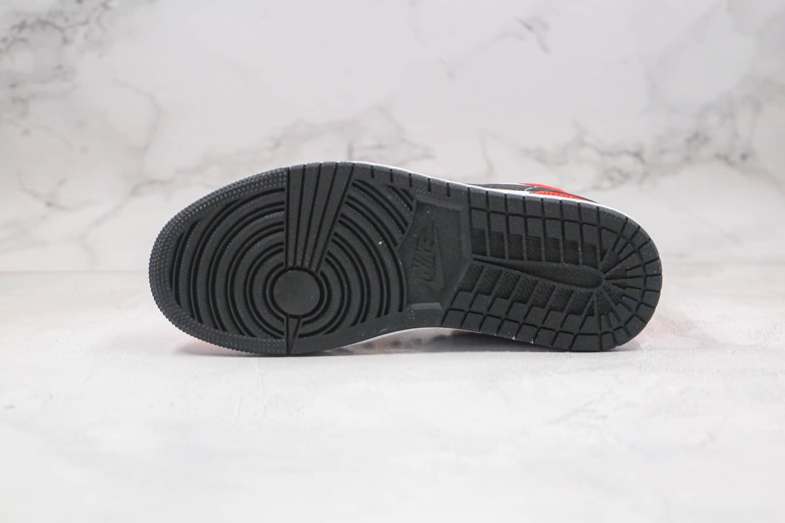 乔丹Air Jordan 1 Mid Turf Orange纯原版本中帮AJ1白红黑线勾勒篮球鞋原档案数据开发 货号:DD6834-802