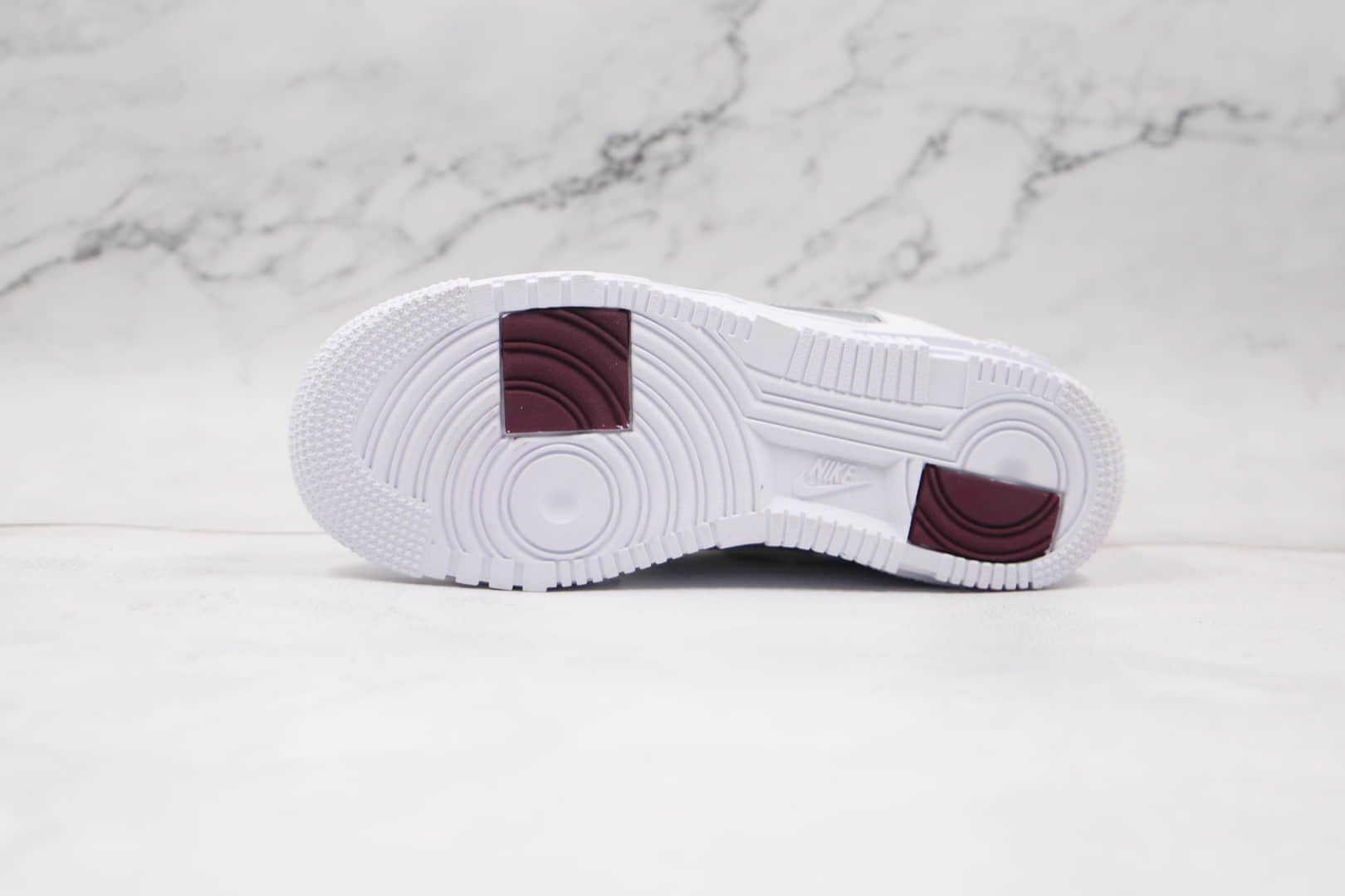 耐克Nike Air Force 1 Pixel SE纯原版本低帮空军一号镭射银解构板鞋原档案数据开发 货号：DC1160-100