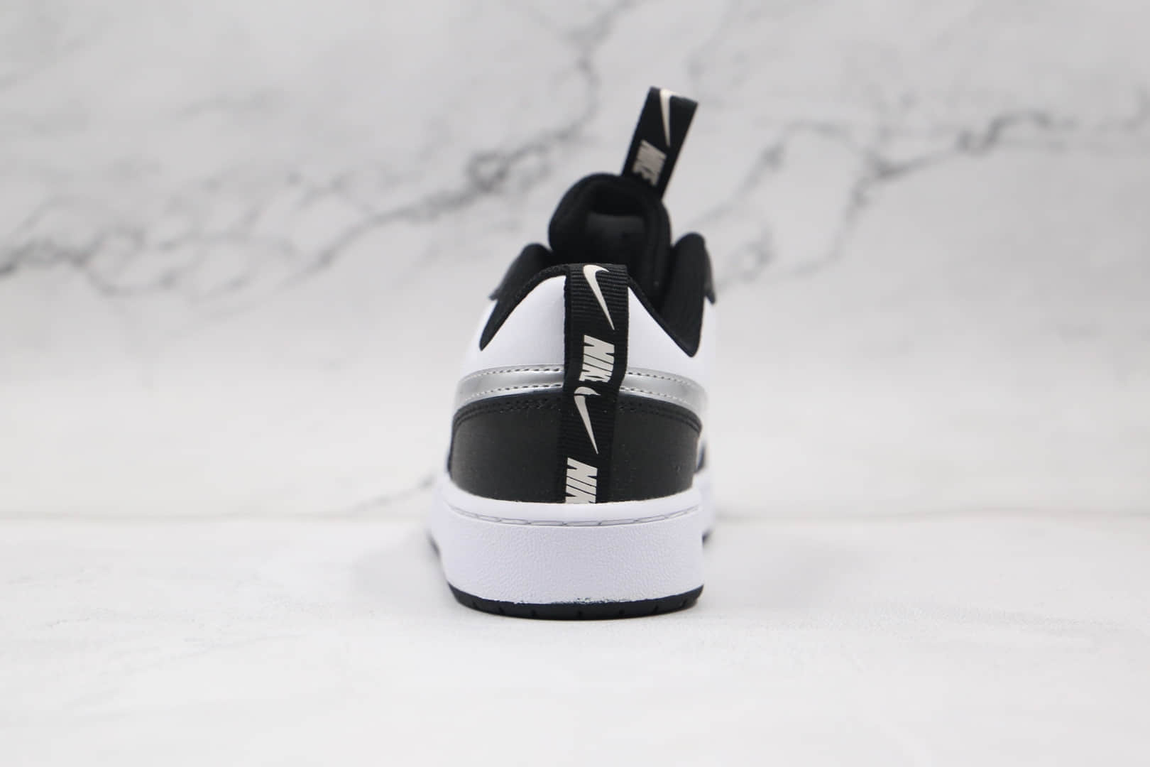 耐克Nike Court Borough Low 2纯原版本低帮黑白银板鞋原楦头纸板打造 货号:CT3964-100