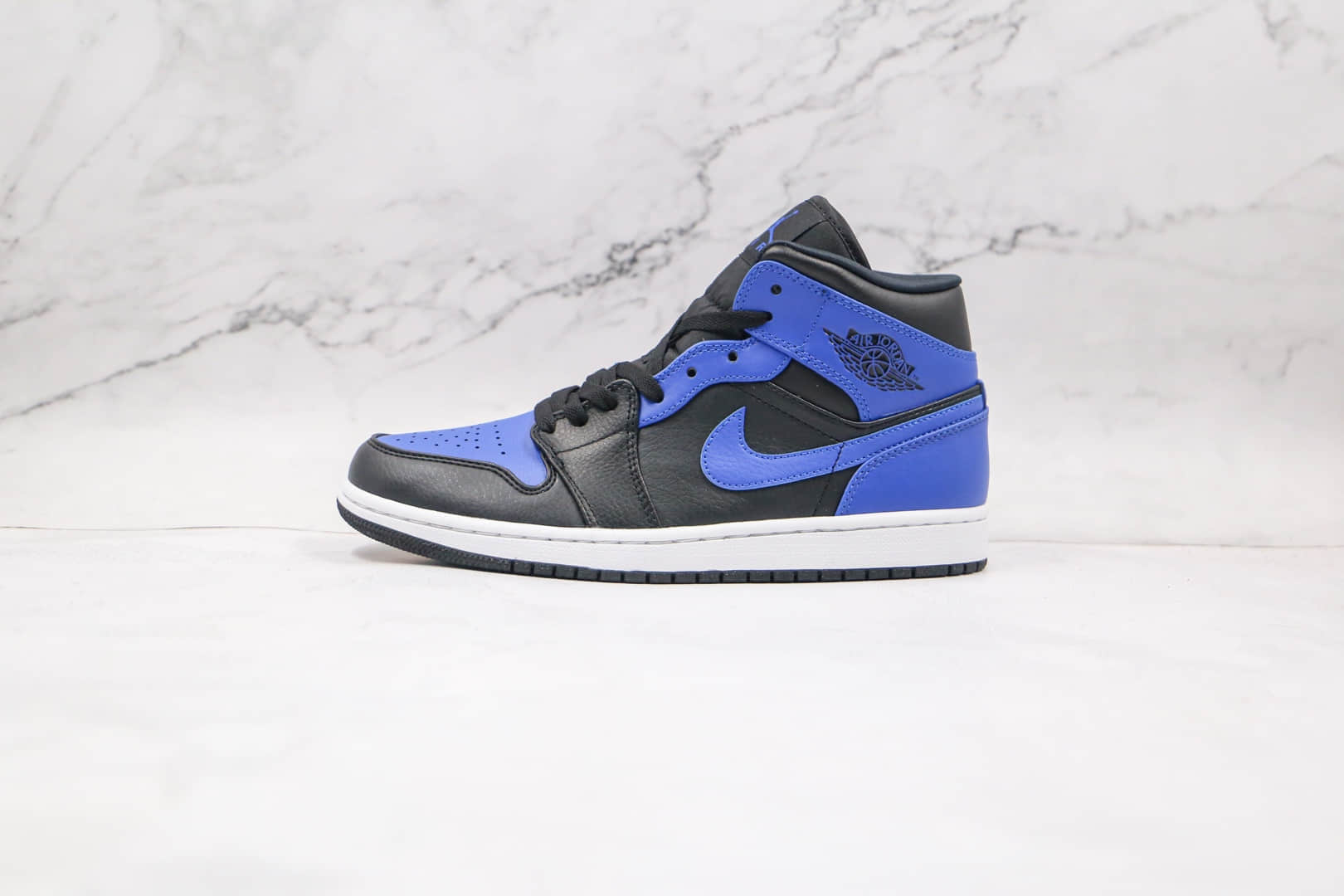 乔丹Air Jordan 1 Mid Hyper Royal纯原版本中帮AJ1皇家蓝篮球鞋原楦头纸板打造 货号：554724-077