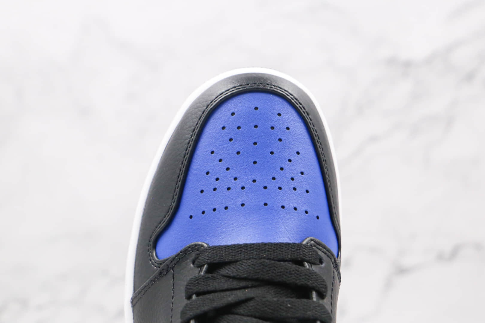 乔丹Air Jordan 1 Mid Hyper Royal纯原版本中帮AJ1皇家蓝篮球鞋原楦头纸板打造 货号：554724-077