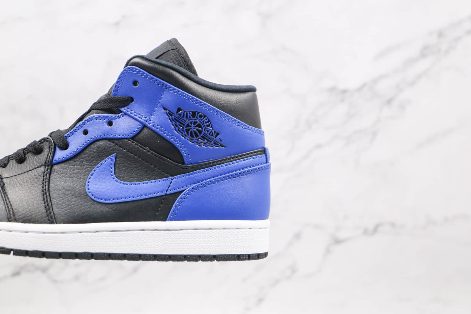 乔丹Air Jordan 1 Mid Hyper Royal纯原版本中帮AJ1皇家蓝篮球鞋原楦头纸板打造 货号：554724-077