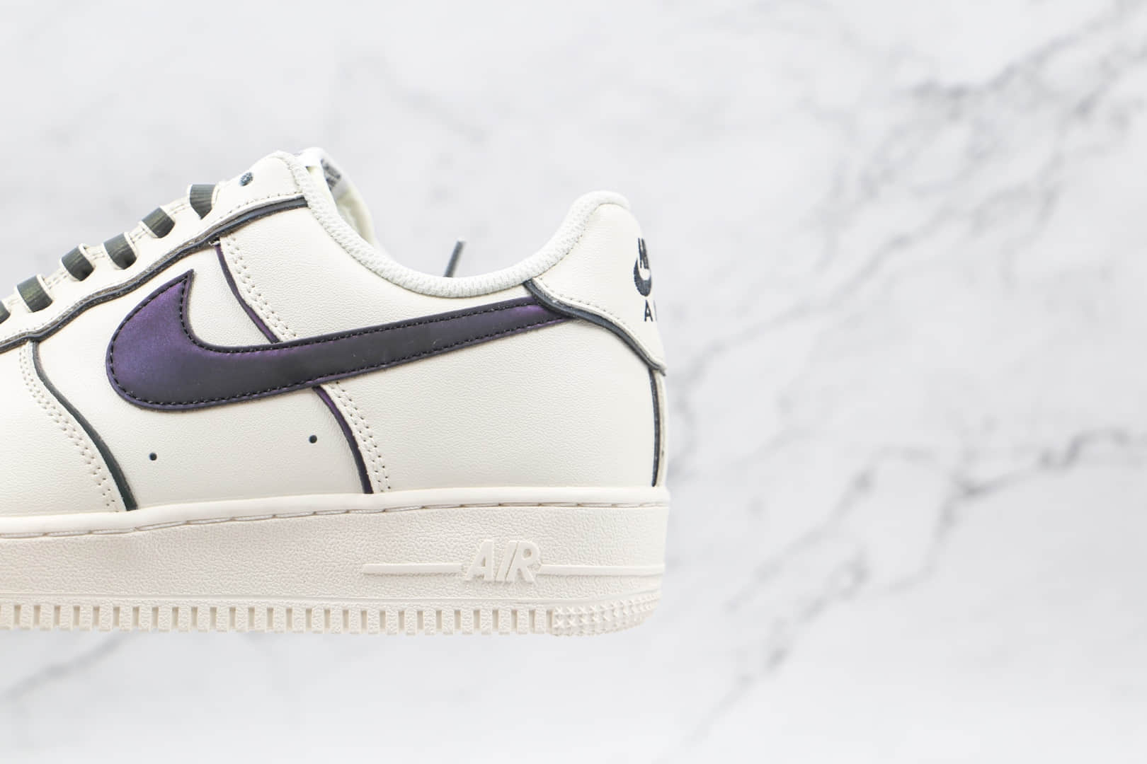 耐克Nike Air Force 1 '07纯原版本低帮空军一号镭射白紫3M反光板鞋内置气垫 货号：BQ0086-365