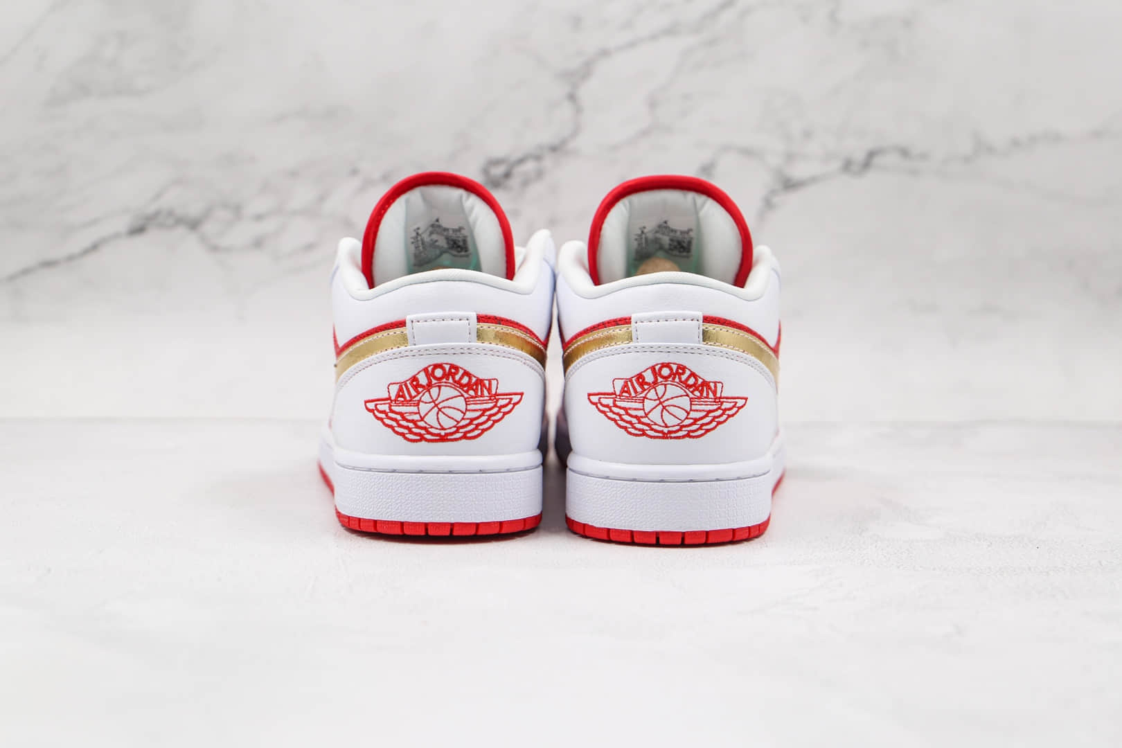 乔丹Air Jordan 1 Low Spades纯原版本低帮AJ1白红金扑克板鞋原档案数据开发 货号：DJ5185-100