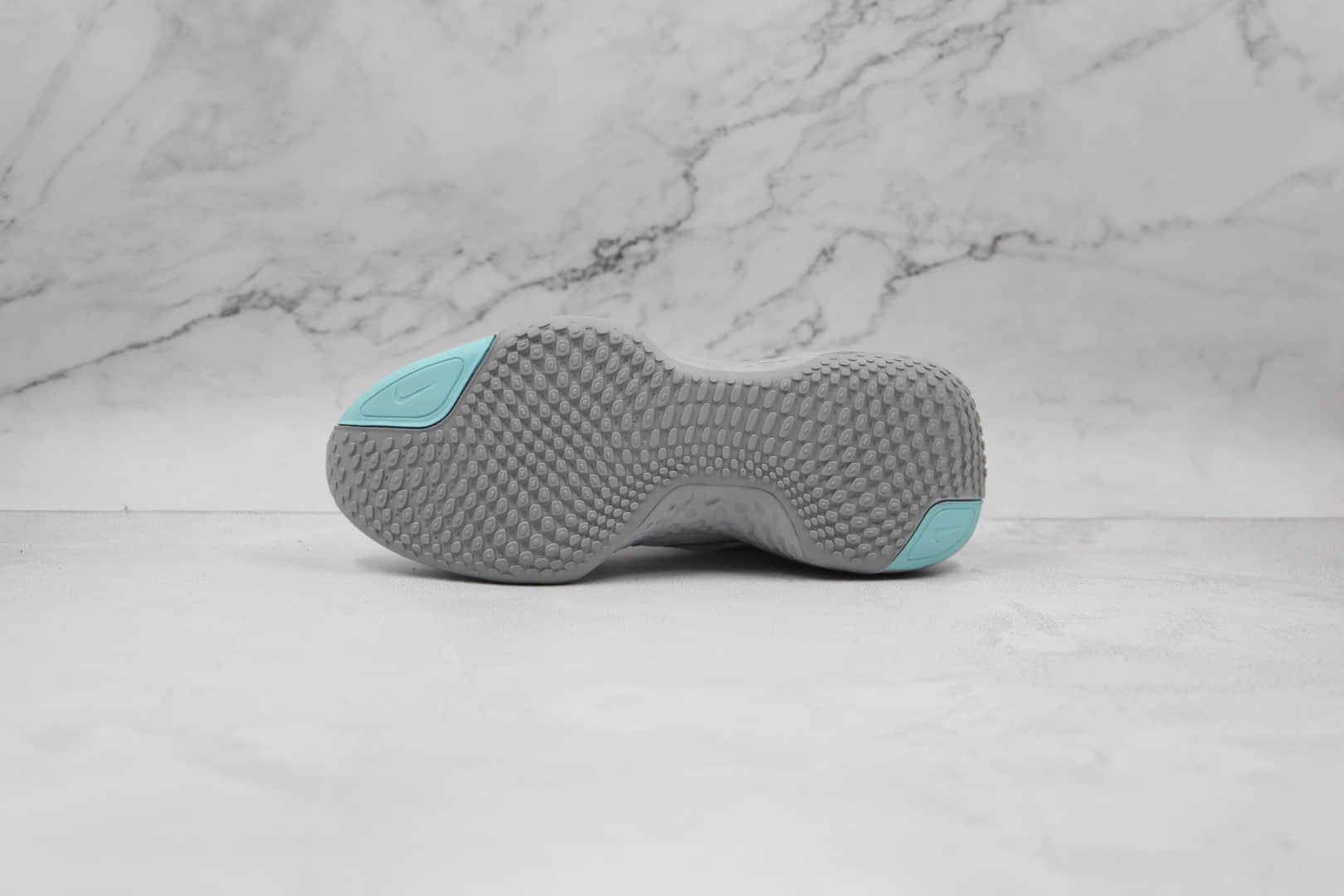 耐克Nike ZoomX Invincible Run FK纯原版本白灰色Zoom跑鞋原档案数据开发 货号：CT2228-100