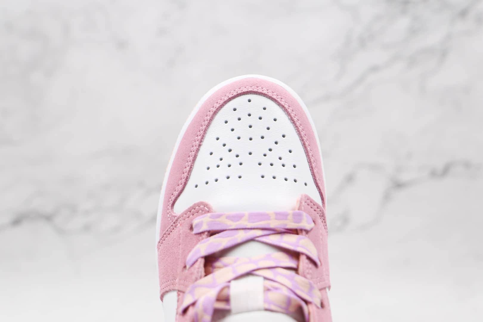 乔丹Air Jordan aj1 mid SE GS纯原版本中帮AJ1扎染粉板鞋原鞋开模一比一打造 货号：DC9517-600