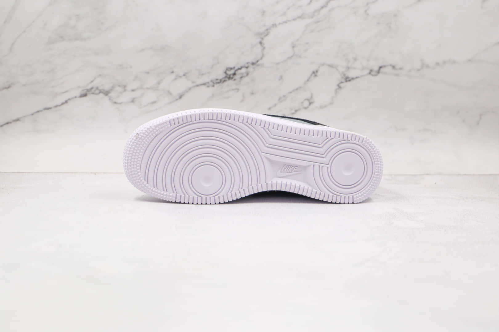 耐克NIKE AIR FORCE 1 '07 LV8纯原版本低帮空军一号白灰黑色拼色板鞋内置气垫 货号:CZ0337-001