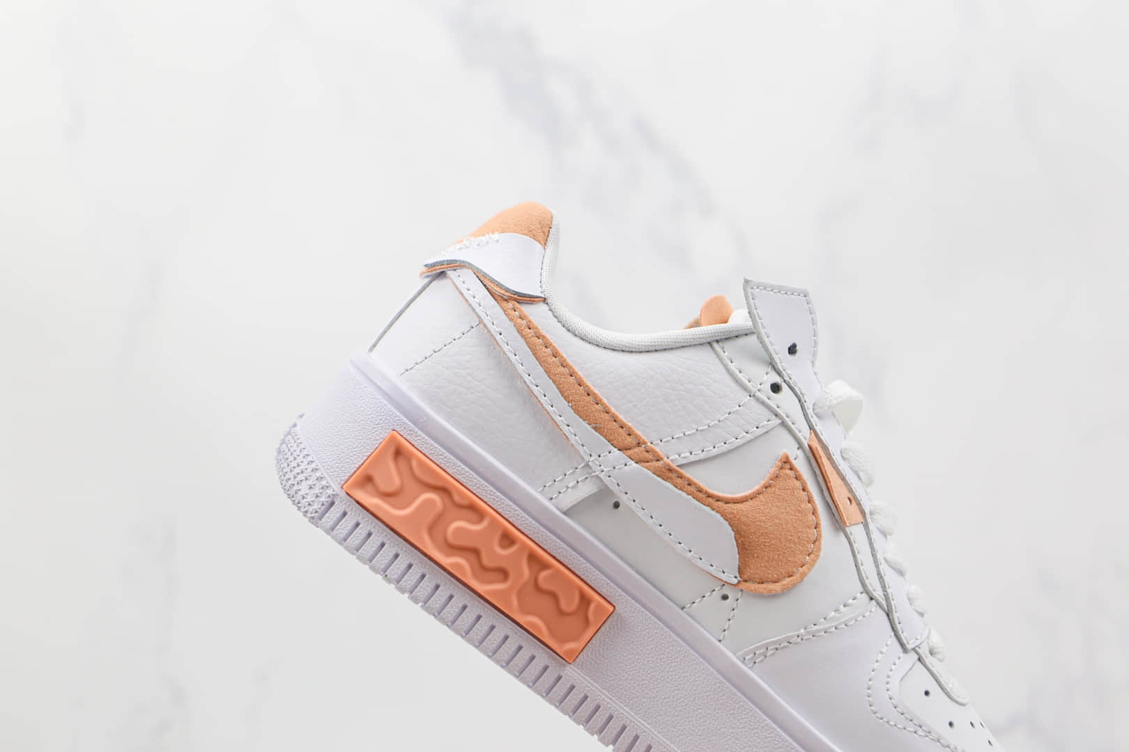 耐克Nike Air Force 1 Fontanka纯原版本低帮空军一号Fontanka联名白橙色板鞋原盒原标 货号：DA7024-105