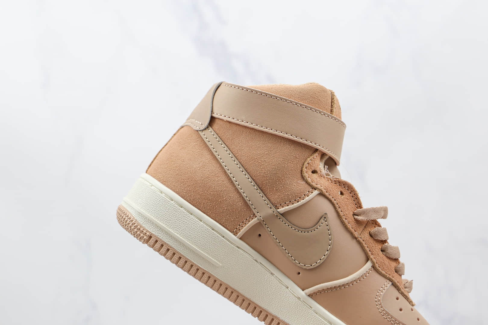 耐克NIKE AIR FORCE 1‘07纯原版本高帮空军一号香槟金板鞋内置气垫 货号:BV0312-200