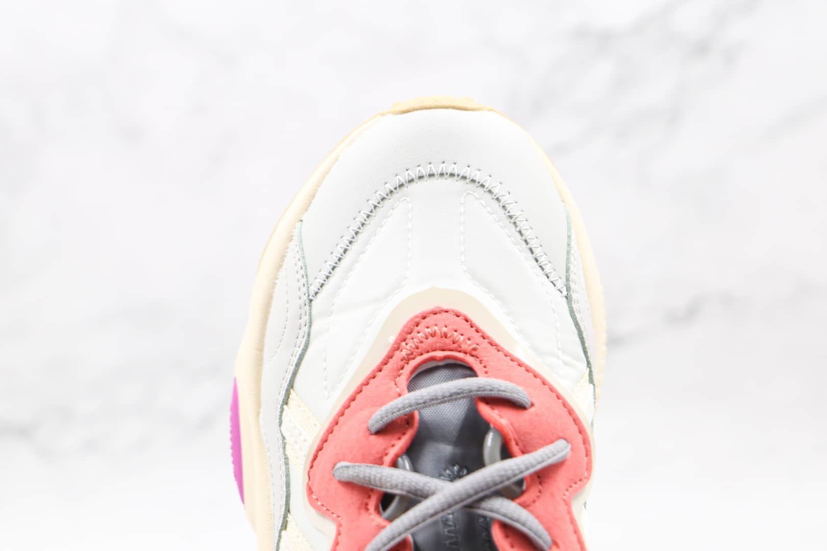 阿迪达斯Adidas OZWEEGO 2021纯原版本水管布面米红色老爹鞋原楦头纸板打造 货号:FX6108