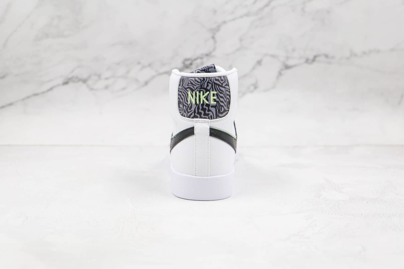 耐克NIKE Blazer MID 77 VNTG纯原版本高帮开拓者白黑绿色双钩板鞋原楦头纸板打造 货号:DD1847-100