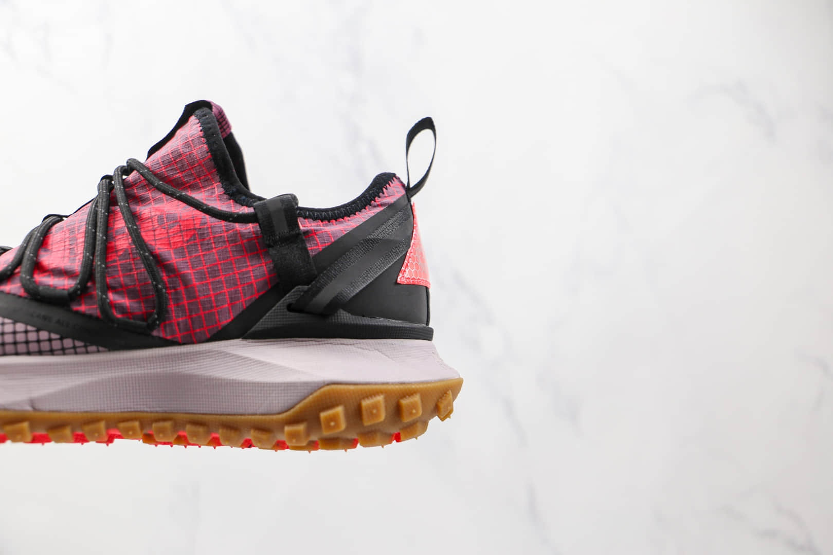 耐克Nike ACG Mountain Fly Low Fossil Stone纯原版本黑粉色网状ACG登山鞋原档案数据开发 货号：DC9045-500