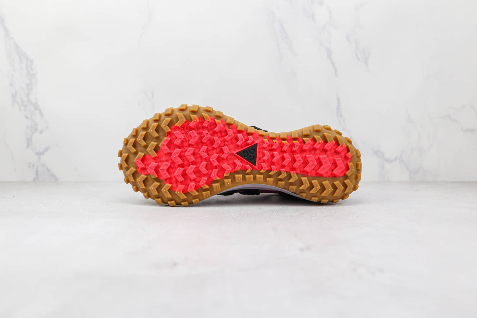 耐克Nike ACG Mountain Fly Low Fossil Stone纯原版本黑粉色网状ACG登山鞋原档案数据开发 货号：DC9045-500