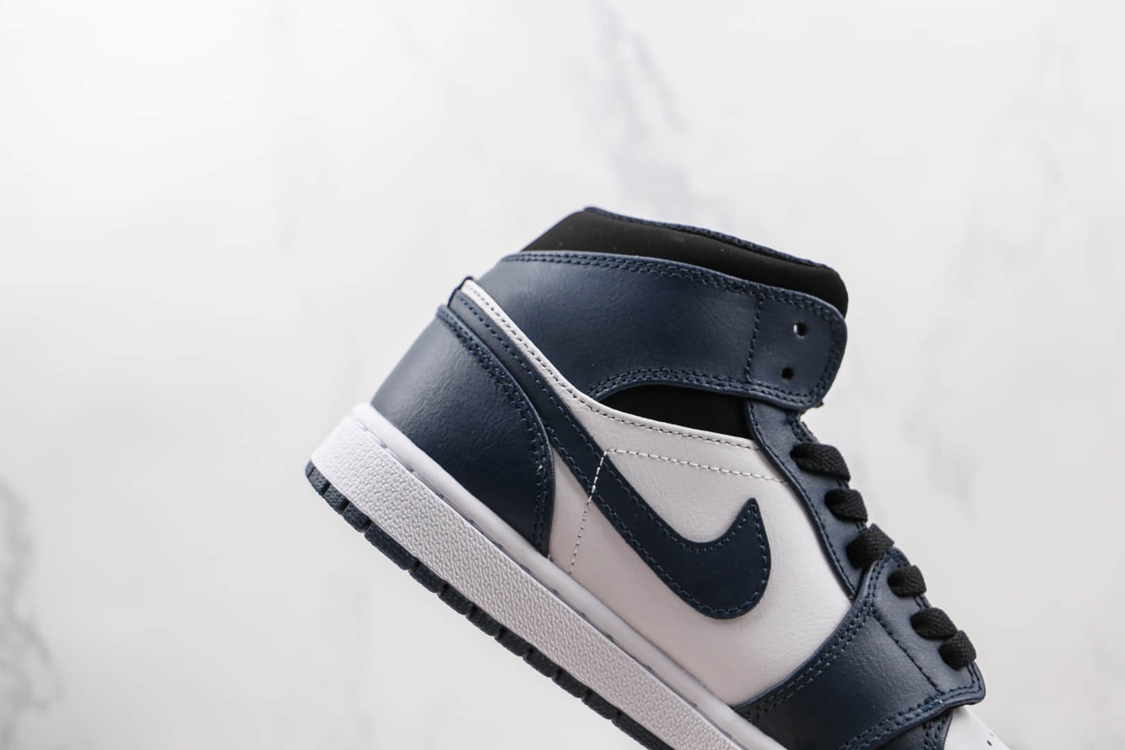 乔丹Air Jordan 1 Mid Dark Teal纯原版本中帮AJ1黑曜石白蓝色板鞋原鞋开模一比一打造 货号:554724-411