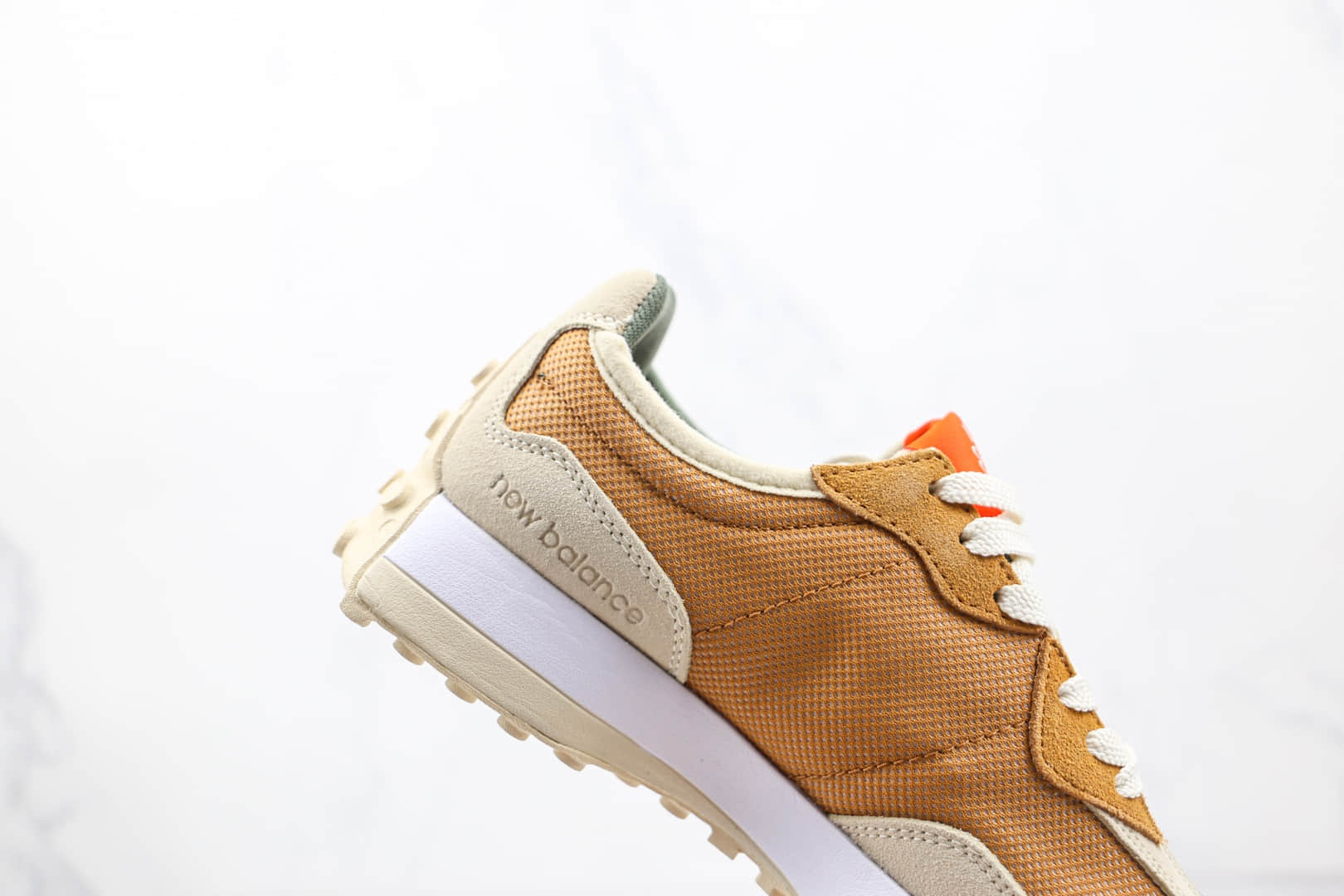 新百伦New Balance 327纯原版本复古NB327米绿黄色拼接老爹鞋原楦头纸板打造 货号：MS327TSC