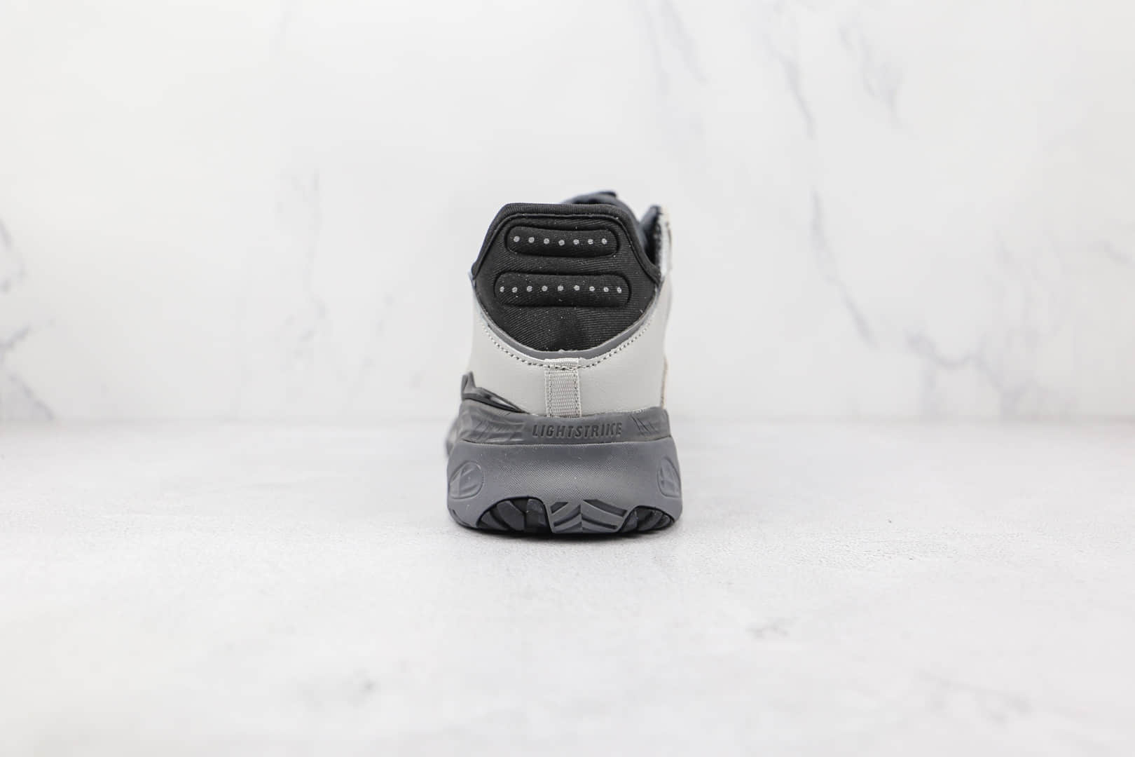 阿迪达斯Adidas Originals NiteBall纯原版本街球系列灰白色篮球鞋原楦头纸板打造 货号:S24147