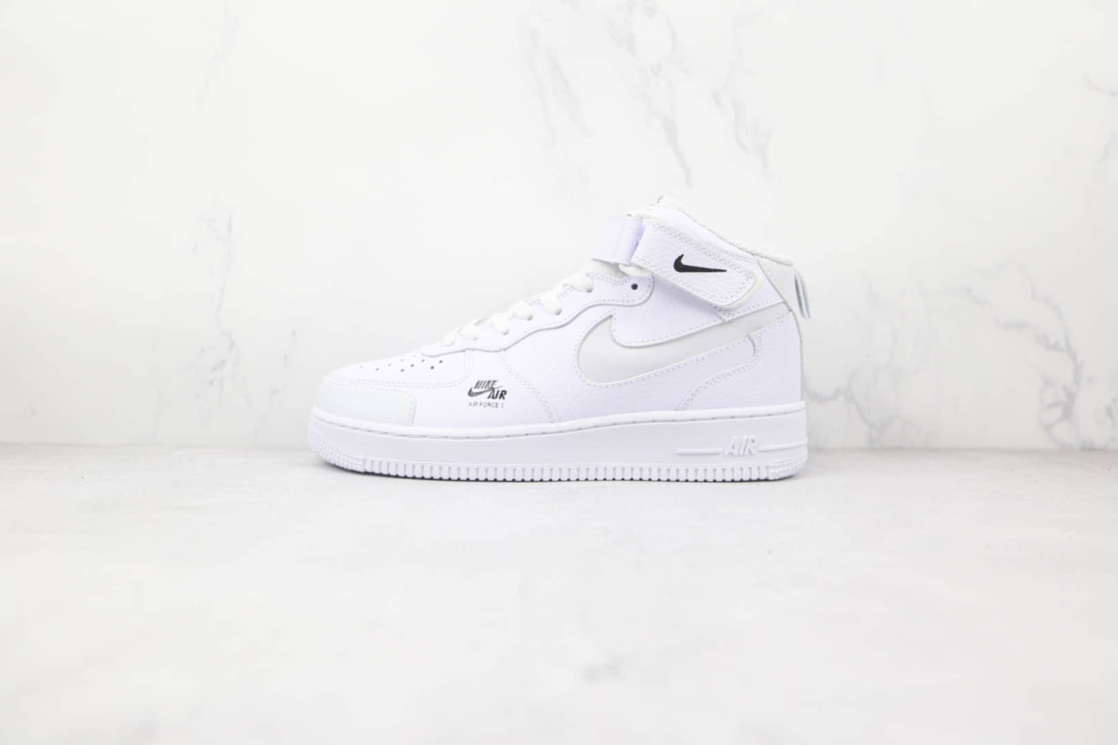 耐克Nike Air Force 1‘07纯原版本中帮空军一号白色3M反光钩板鞋原楦头纸板打造 货号:CU3088-606