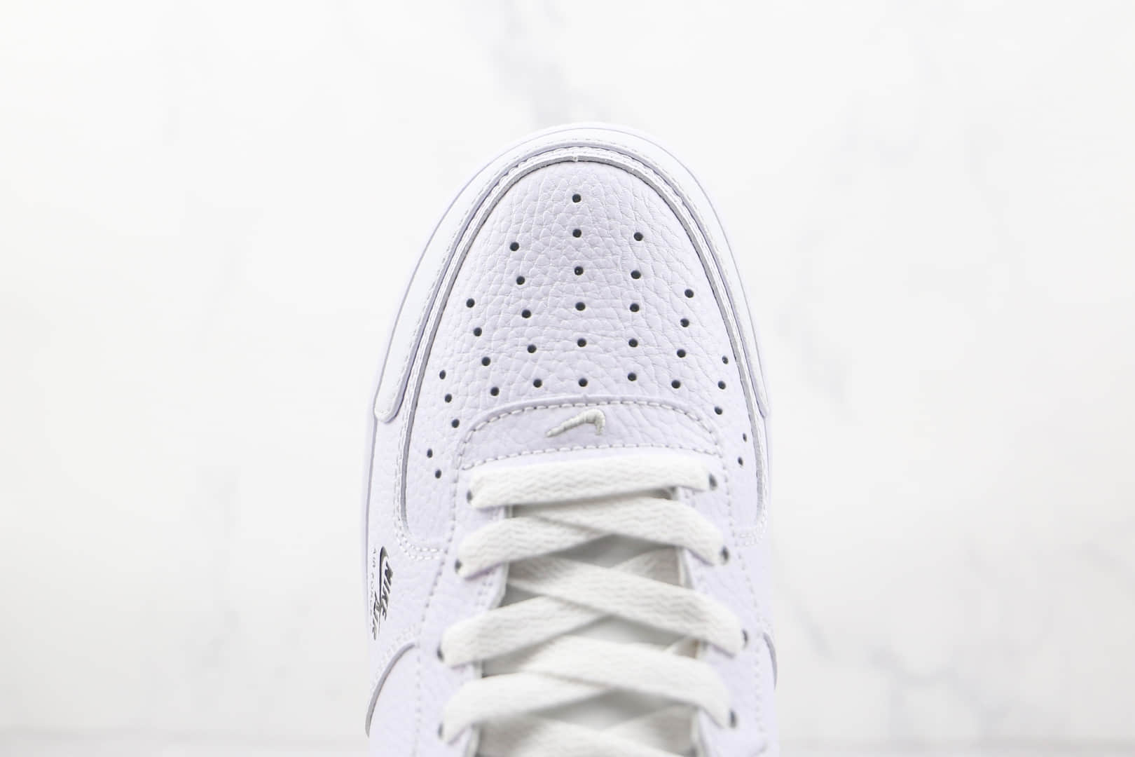 耐克Nike Air Force 1‘07纯原版本中帮空军一号白色3M反光钩板鞋原楦头纸板打造 货号:CU3088-606