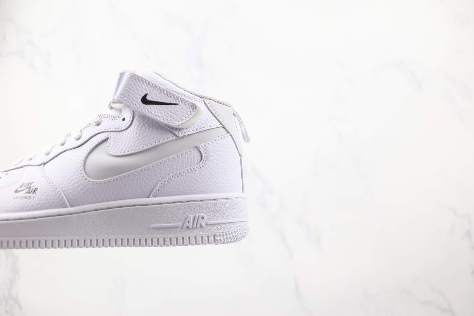 耐克Nike Air Force 1‘07纯原版本中帮空军一号白色3M反光钩板鞋原楦头纸板打造 货号:CU3088-606